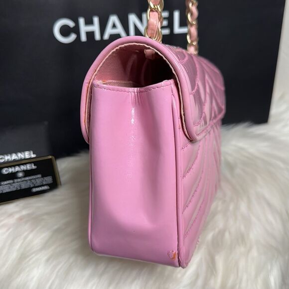 💯Authentic Chanel Vernis Shoulder Bag🍀 - Picture 10 of 17